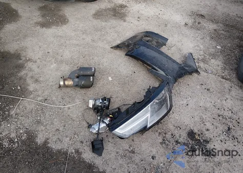 2018 Audi A4 2.0T Tech Ultra Premium/2.0T Ultra Premium z USA, uszkodzony, nr VIN WAUKMAF4XJN002904